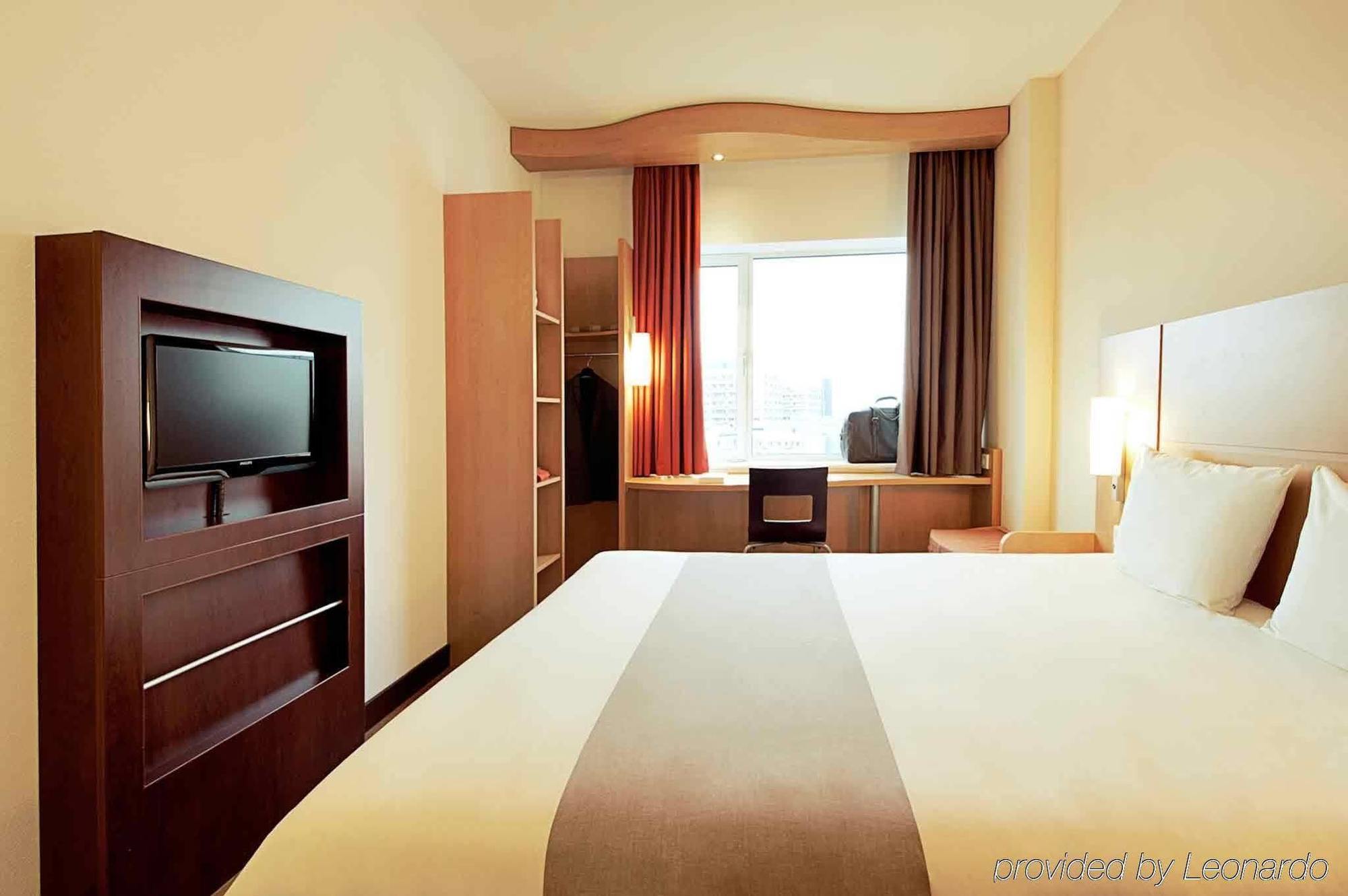 Ibis Poitiers Sud Hotel Exterior foto